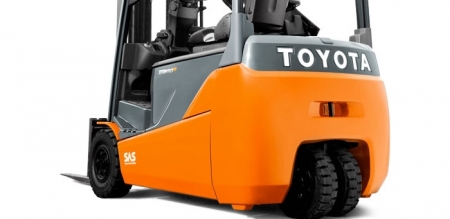 Toyota снова возглавила мировой рейтинг вилочных погрузчиков