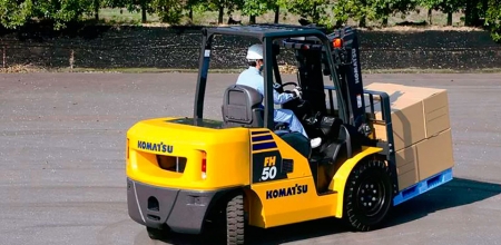 Вилочные автопогрузчики Komatsu 5 тонн - обзор
