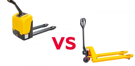 Ручная гидравлическая тележка VS электроперевозчика поддонов