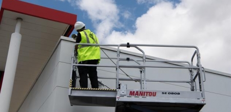 Manitou представляет новую линейку ножничных подъемников