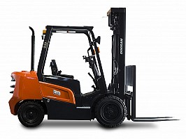 Автопогрузчик Doosan NX - вид справа