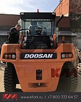 погрузчик Doosan D100S - D160S: вид сзади