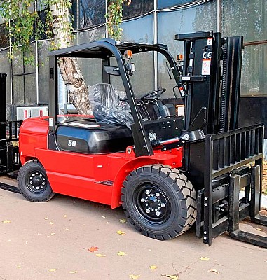 Вилочный погрузчик OXMI CDCD50