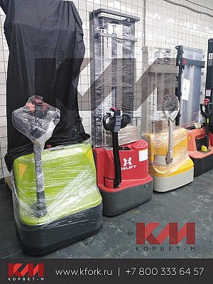 Электроштабелеры Oxlift на складе Корвет-М